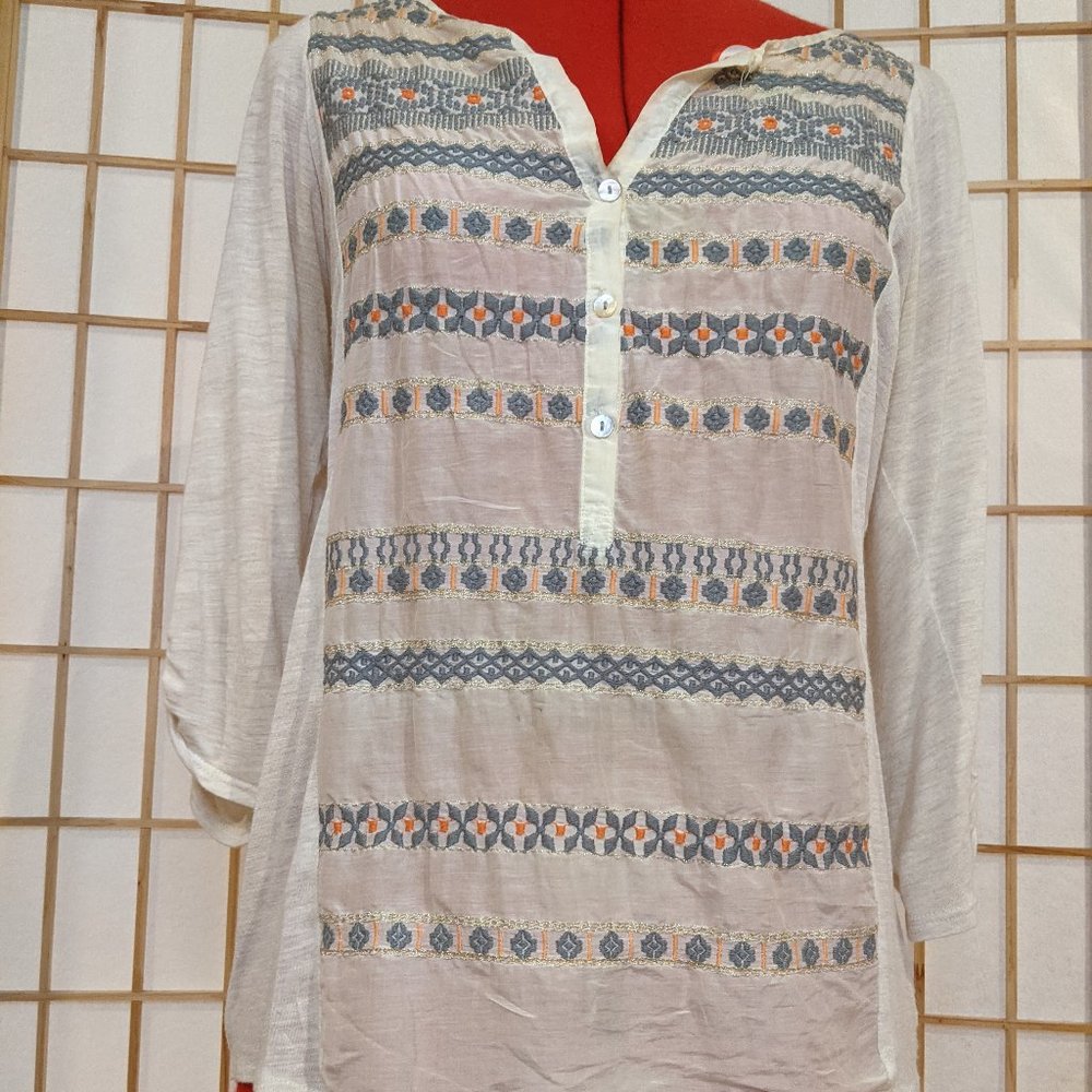 3/4 Embroidered White Shirt